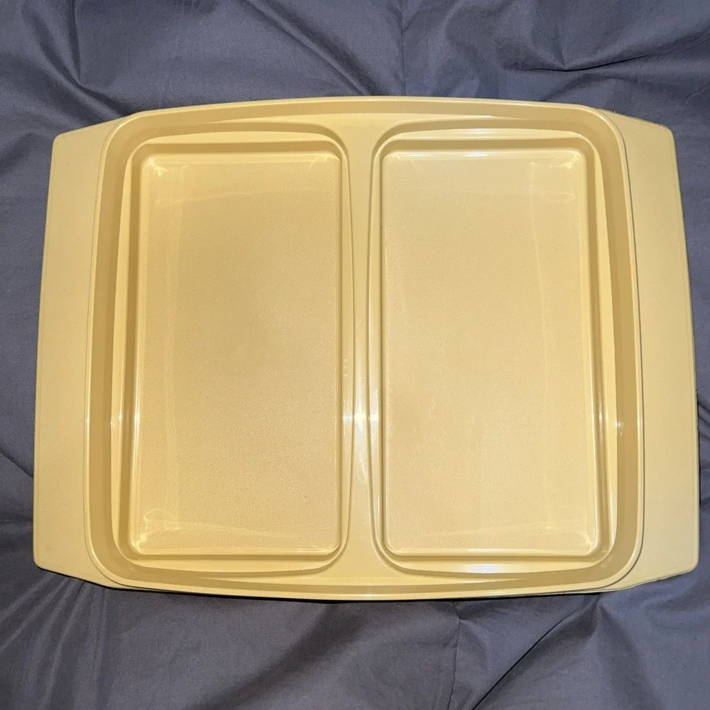 Vintage Tupperware 723-1 (Deviled Egg) Storage Carrier Dish‎ Harvest Gold W Lid